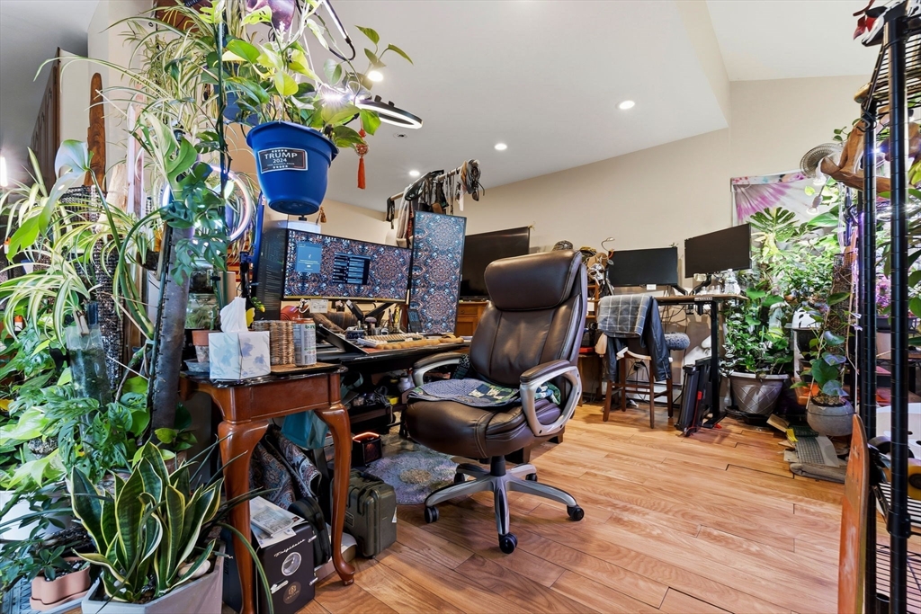 291 Main Street Amesbury, MA 01913 - Photo 30 of 42