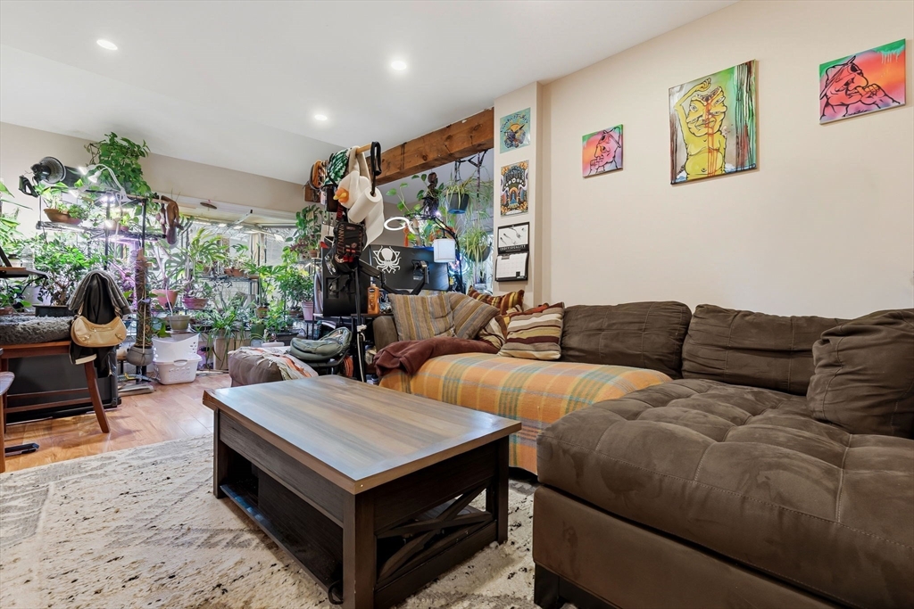 291 Main Street Amesbury, MA 01913 - Photo 31 of 42