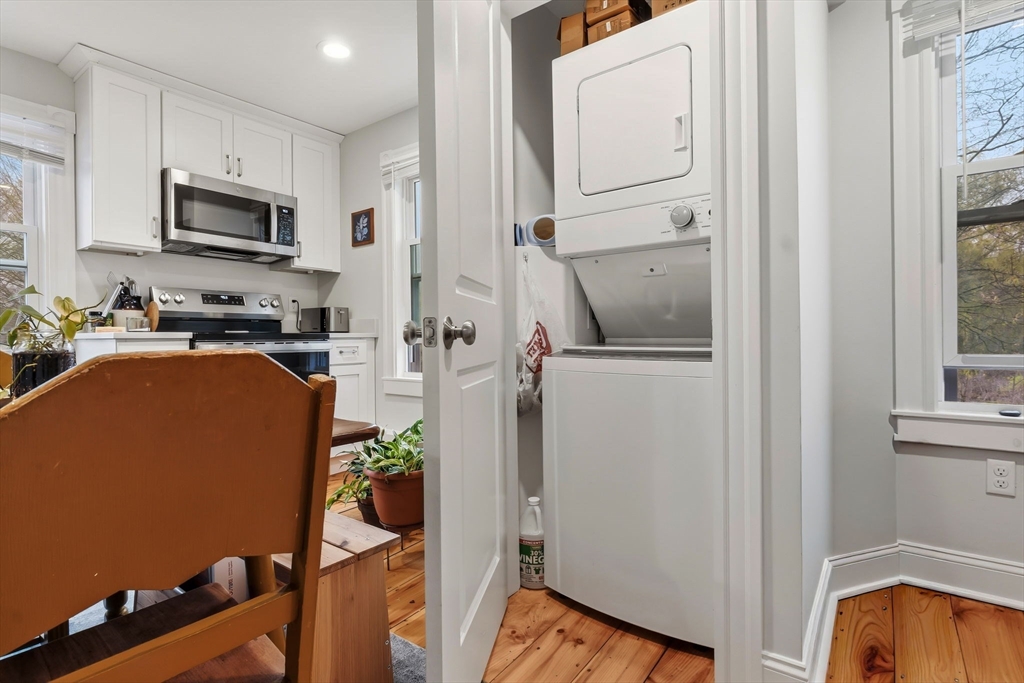 291 Main Street Amesbury, MA 01913 - Photo 9 of 42