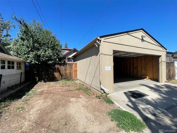 $3,900 | 3910 North Zuni Street, Denver, CO 80211