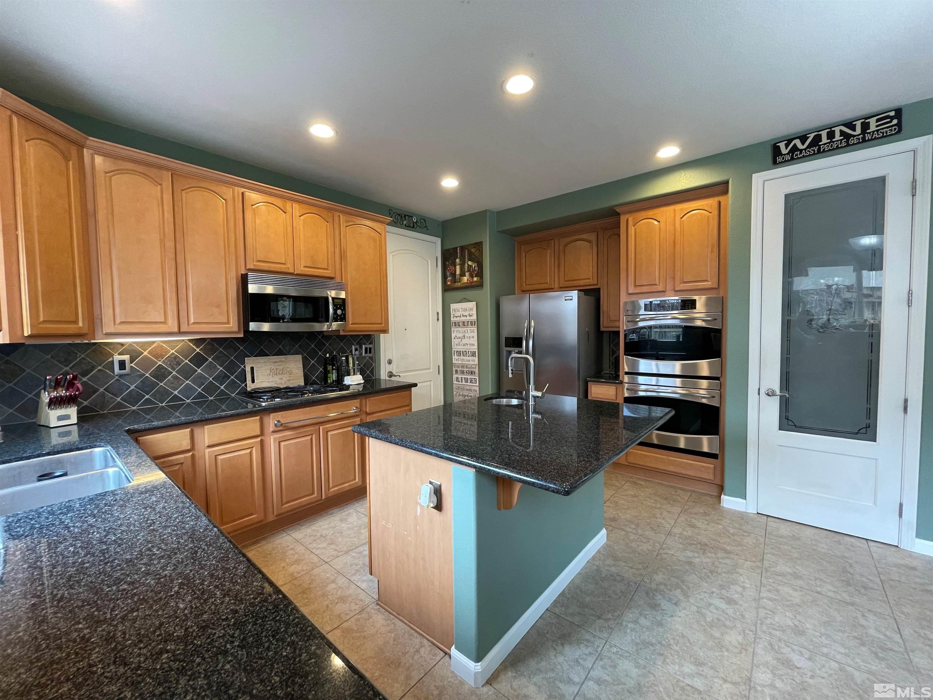 2645 Mule Circle Reno, NV 89521 - Photo 5 of 31 Photo 5
