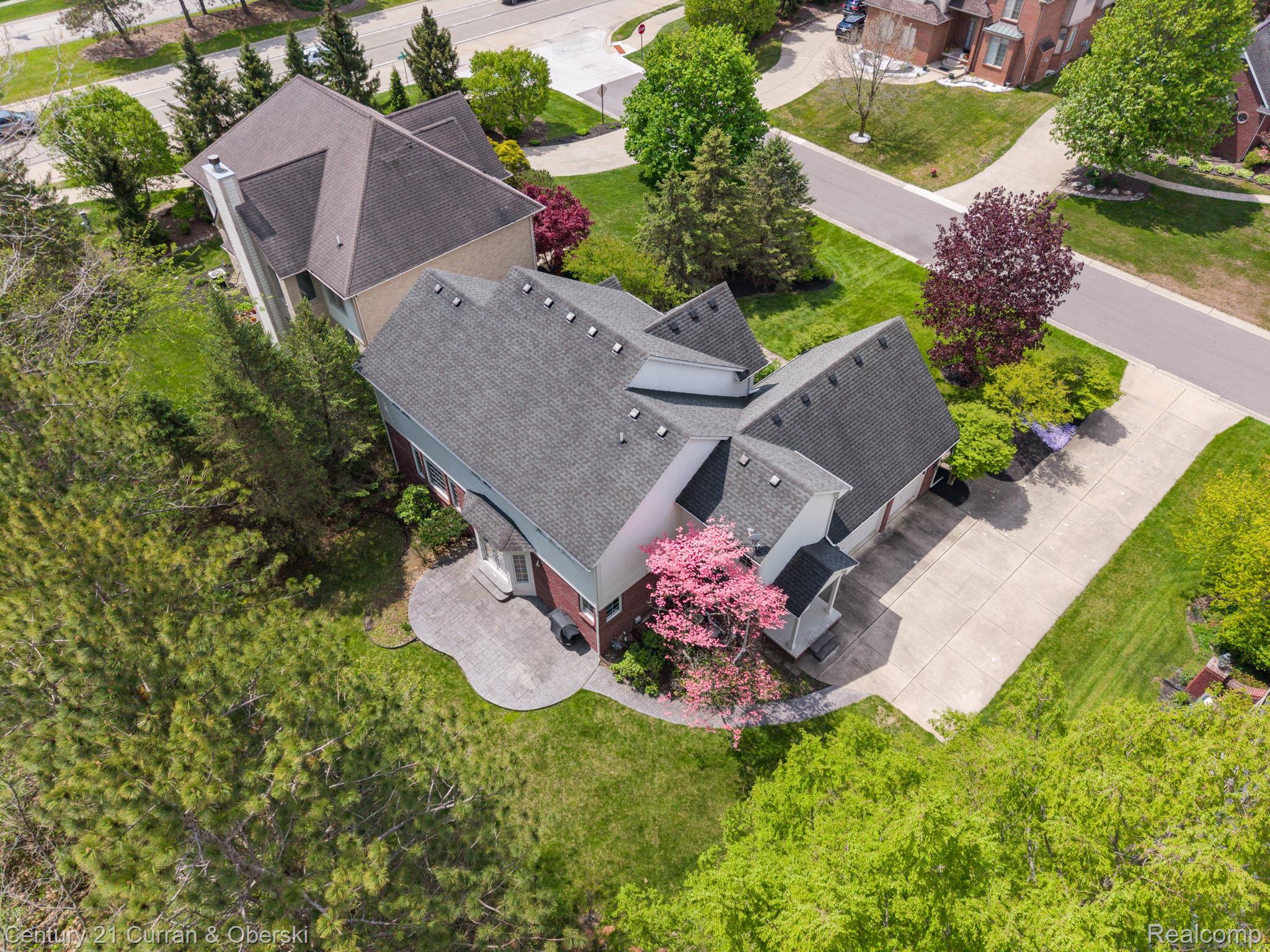27852 Larson Lane Farmington, MI 48331 - Photo 65 of 75 70-web-or-mls-DJI_20260509124355_0439_D.jpg
