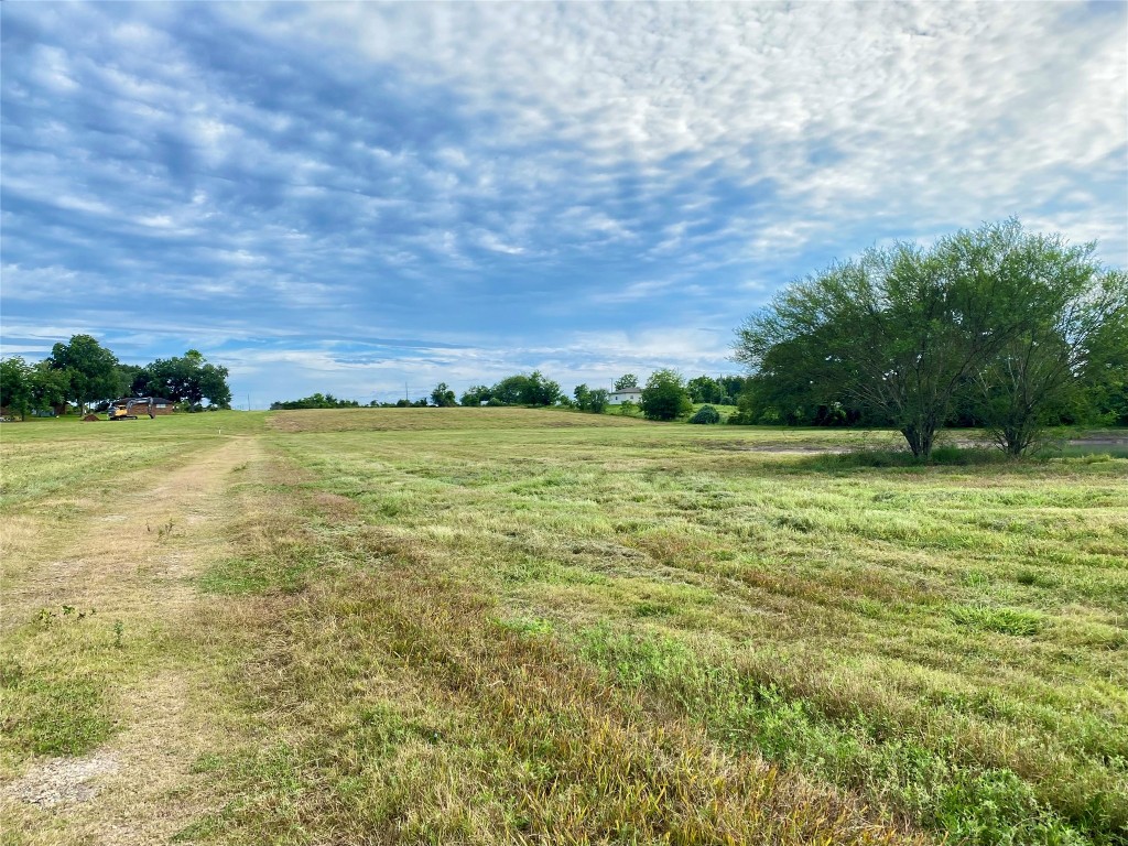 11810 Reinecker Road Wallis, TX 77485 - Photo 15 of 35