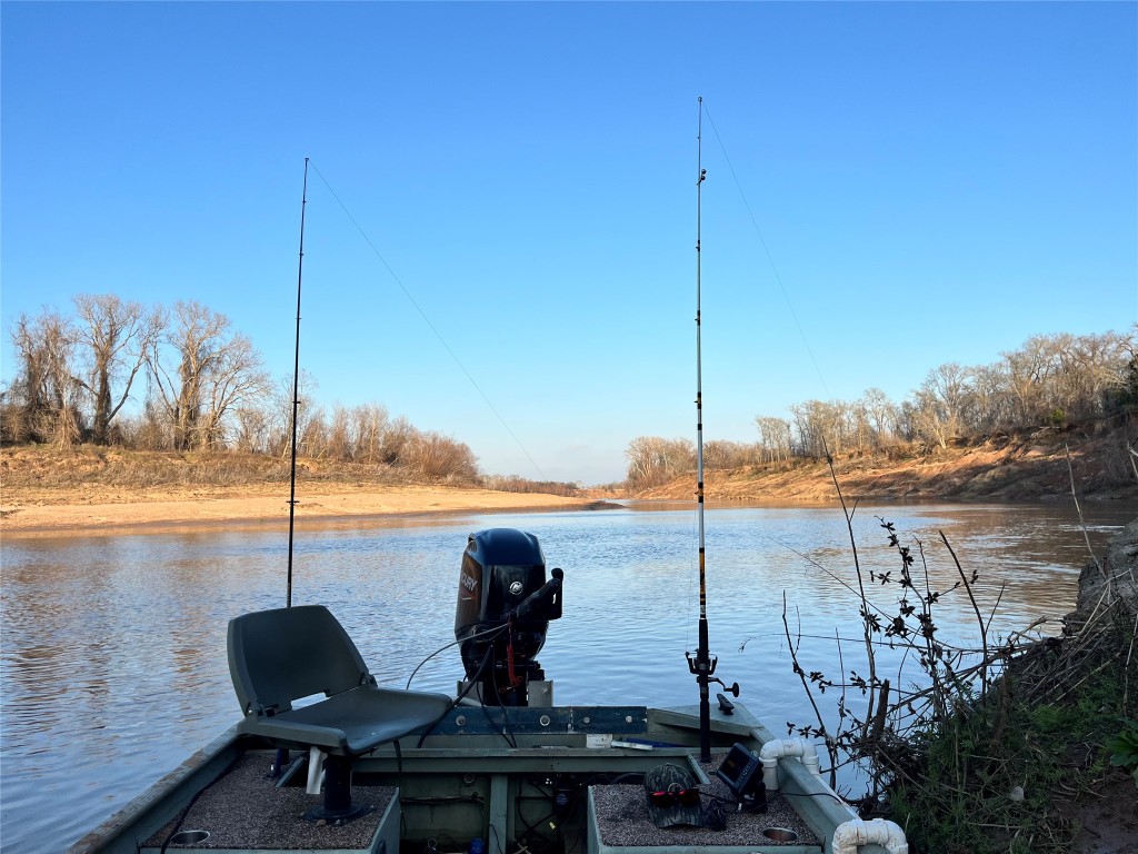 11810 Reinecker Road Wallis, TX 77485 - Photo 21 of 35