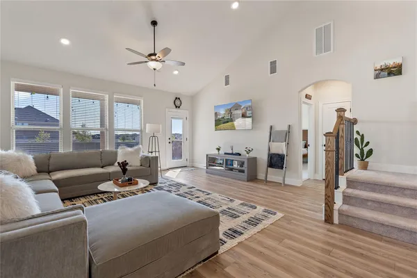 $2,700 | 156 Janelle Lane, Liberty Hill, TX 78642