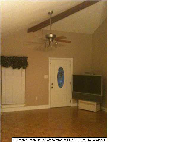 11029 Martin Road Gonzales, LA 70737 - Photo 5 of 13 Gallery Image 5