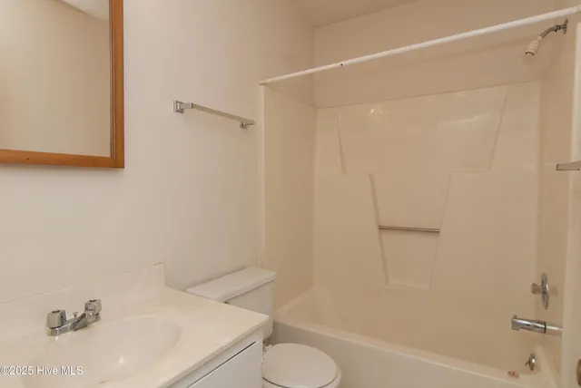 $1,300 | 4109 Bear Court, Wilmington, NC 28403