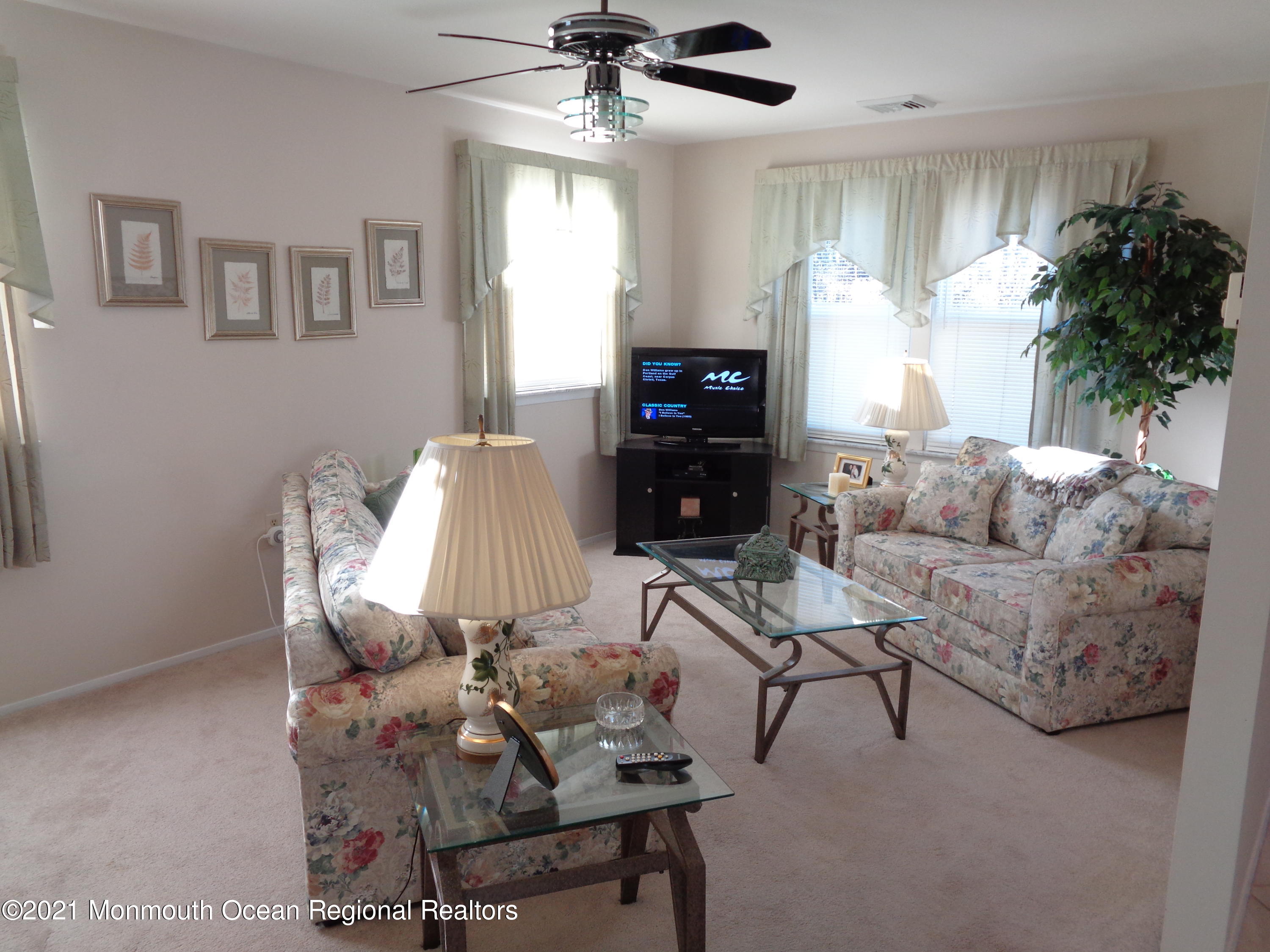 50 B Stonybrook Road Whiting, NJ 08759 - Photo 4 of 11 50b Stonybrook 015