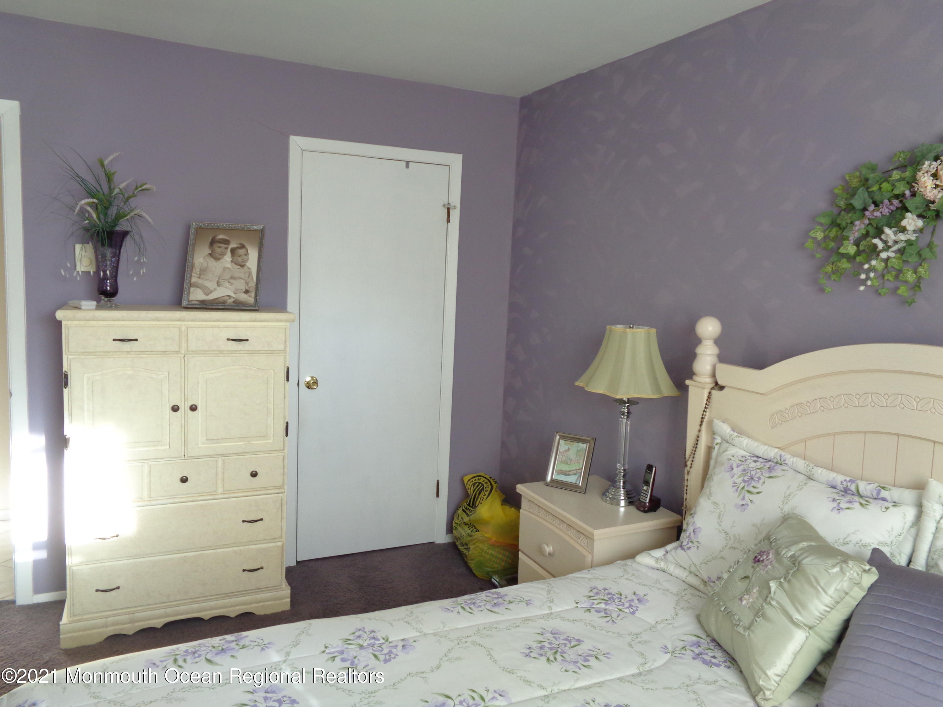 50 B Stonybrook Road Whiting, NJ 08759 - Photo 8 of 11 50b Stonybrook 023