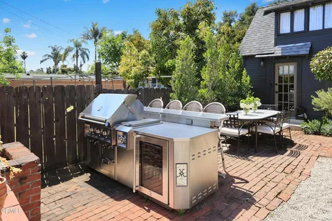 $1,299,000 | 2120-2122 Navarro Avenue, Altadena, CA 91001