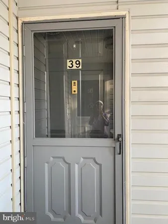 $2,250 | 39 Mulberry Court, Trenton, NJ 08619