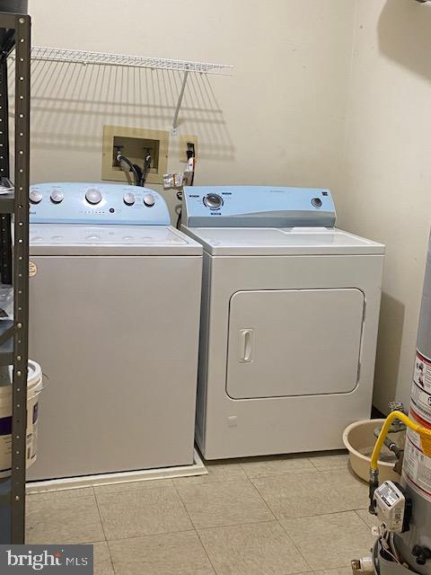 39 Mulberry Court Hamilton, NJ 08619 - Photo 17 of 24 a utility room with dryer and washer