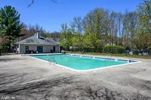 $2,250 | 39 Mulberry Court, Trenton, NJ 08619