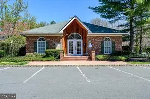 $2,250 | 39 Mulberry Court, Trenton, NJ 08619
