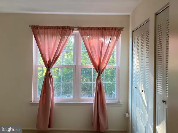 $2,250 | 39 Mulberry Court, Trenton, NJ 08619