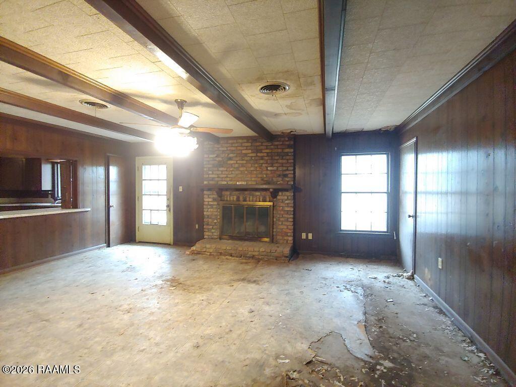 151 Country Ridge Road Opelousas, LA 70570 - Photo 9 of 23 9 Living Room