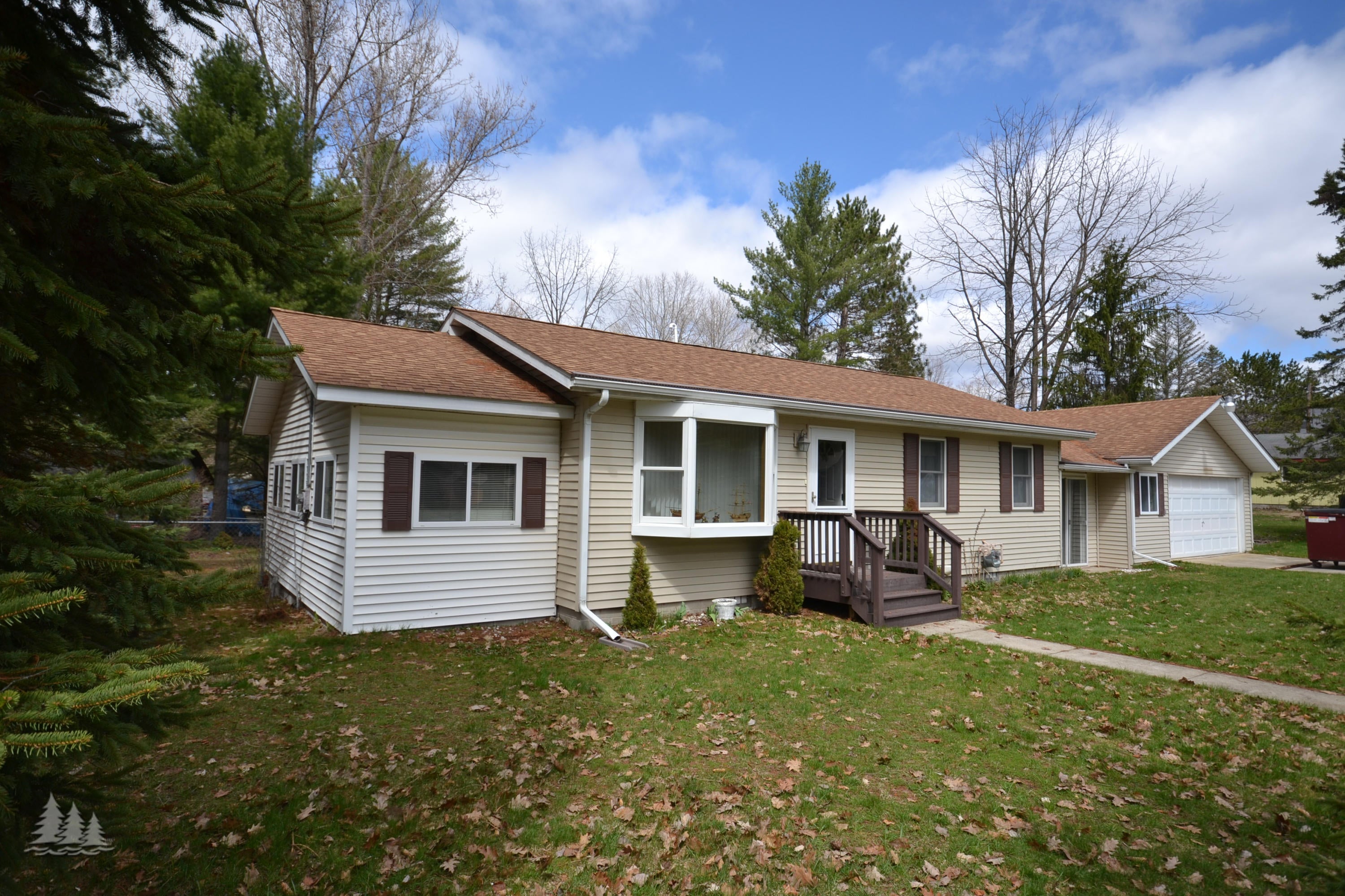 4524 Snyder Road Lewiston, MI 49756 - Photo 2 of 29 Gallery Image 2