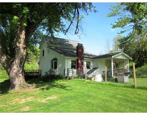 750 Delphene Road Holbrook, PA 15341 - Photo 2 of 15 Exterior Back.