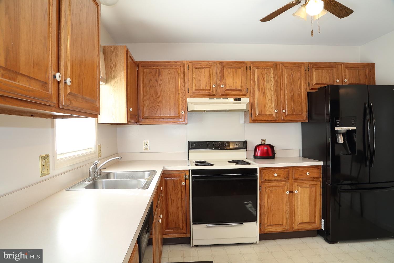 25 Wade Drive Lititz, PA 17543 - Photo 8 of 14