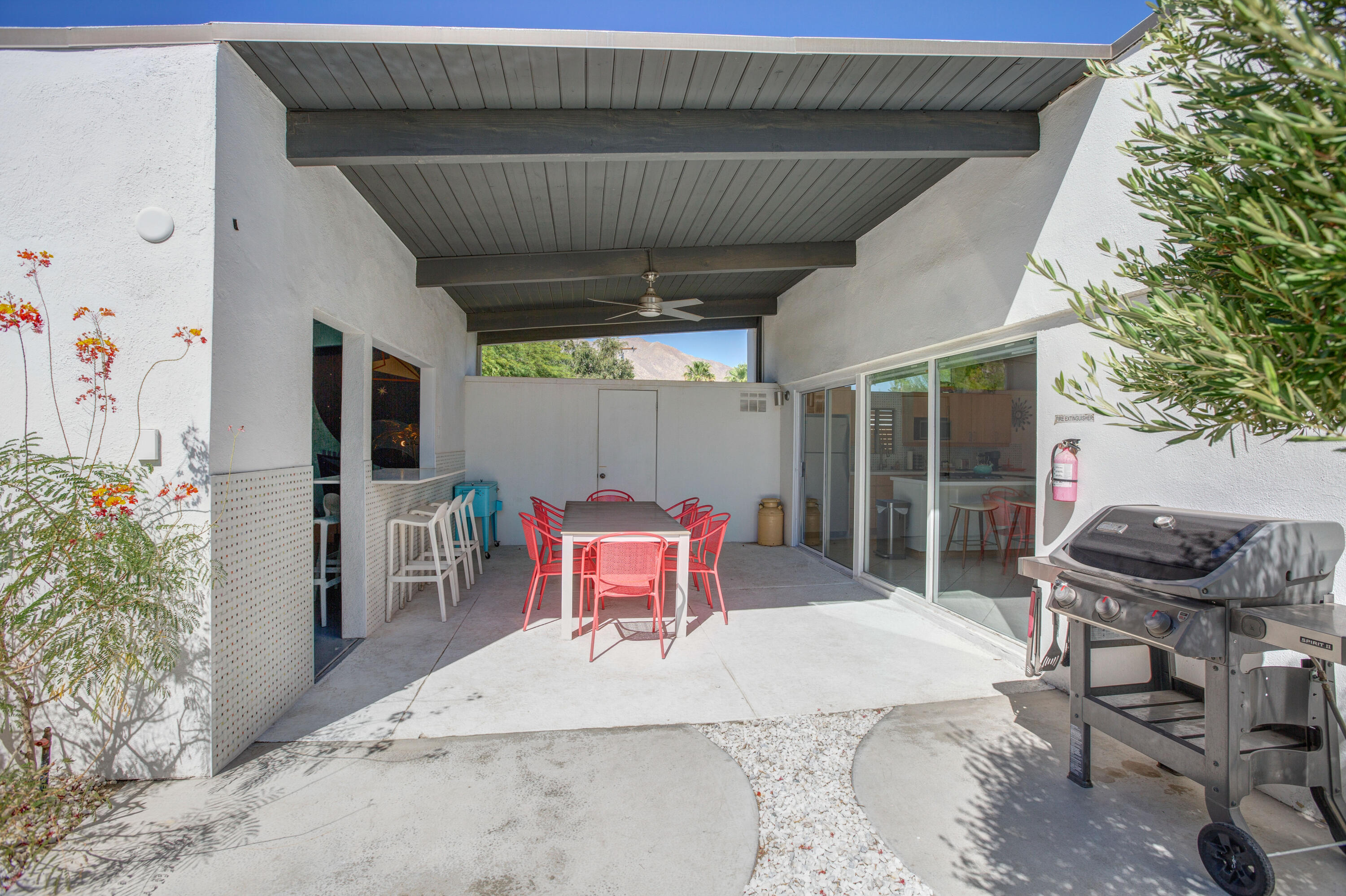 2560 North Starr Road Palm Springs, CA 92262 - Photo 27 of 36 24