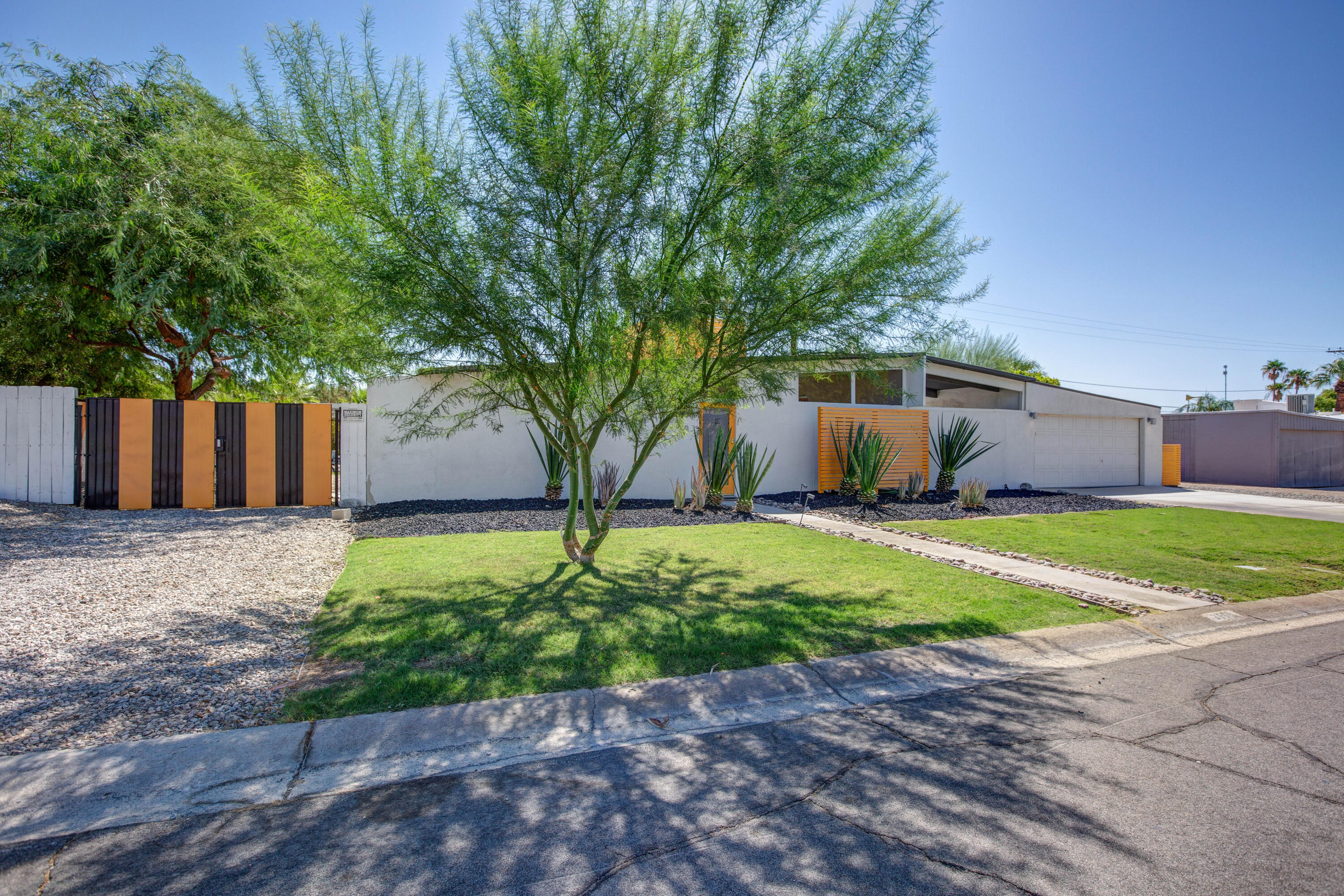 2560 North Starr Road Palm Springs, CA 92262 - Photo 5 of 36 2