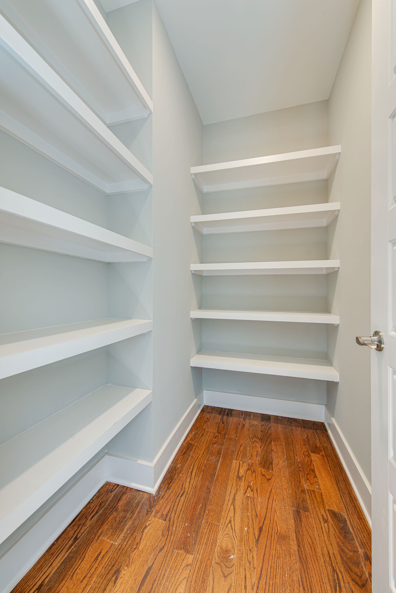 119 Demoss Road Nashville, TN 37209 - Photo 14 of 38 a view of walk in closet with empty racks