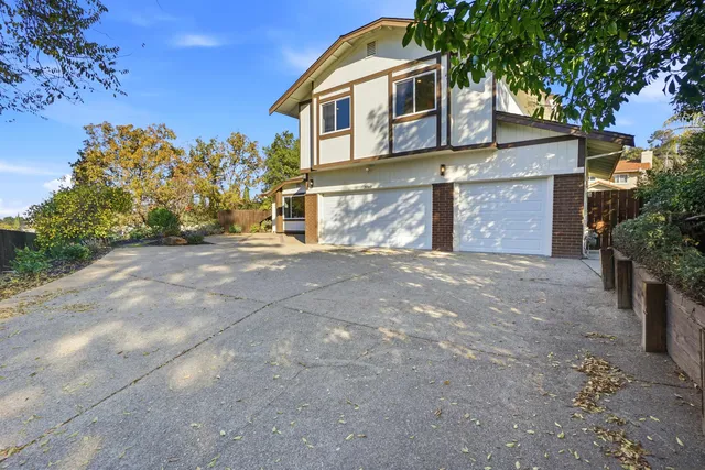 $1,138,000 | 3060 San Miguel Court, Concord, CA 94518