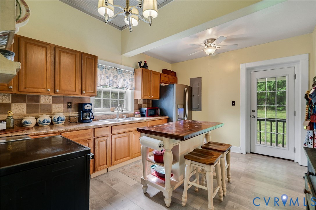 1919 Moseley Road Moseley, VA 23120 - Photo 12 of 36