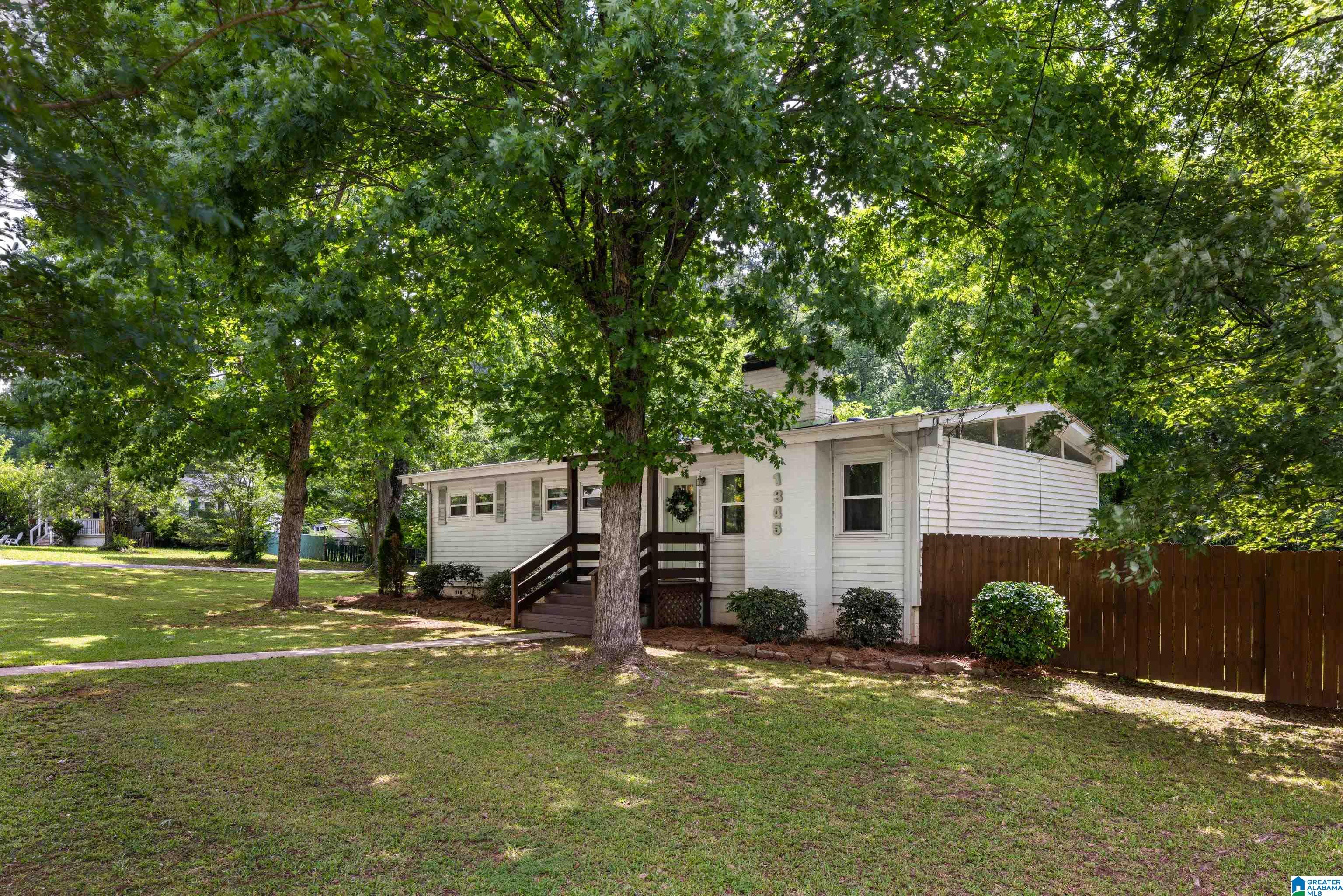 1345 Cresthill Road Birmingham, AL 35213 - Photo 33 of 34