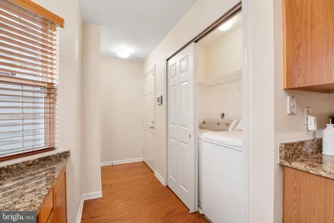 $385,000 | 5824 Wyndham Circle, Unit 102, Columbia, MD 21044