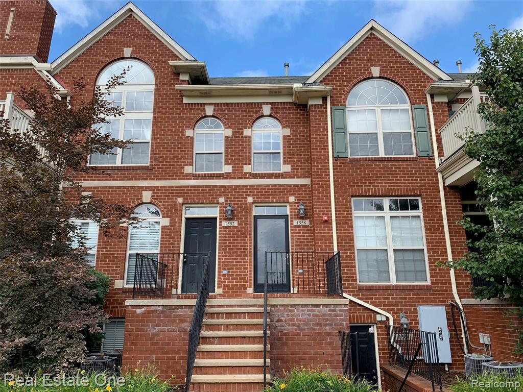 1558 Devon Lane, Unit 5 Troy, MI 48084 - Photo 2 of 19