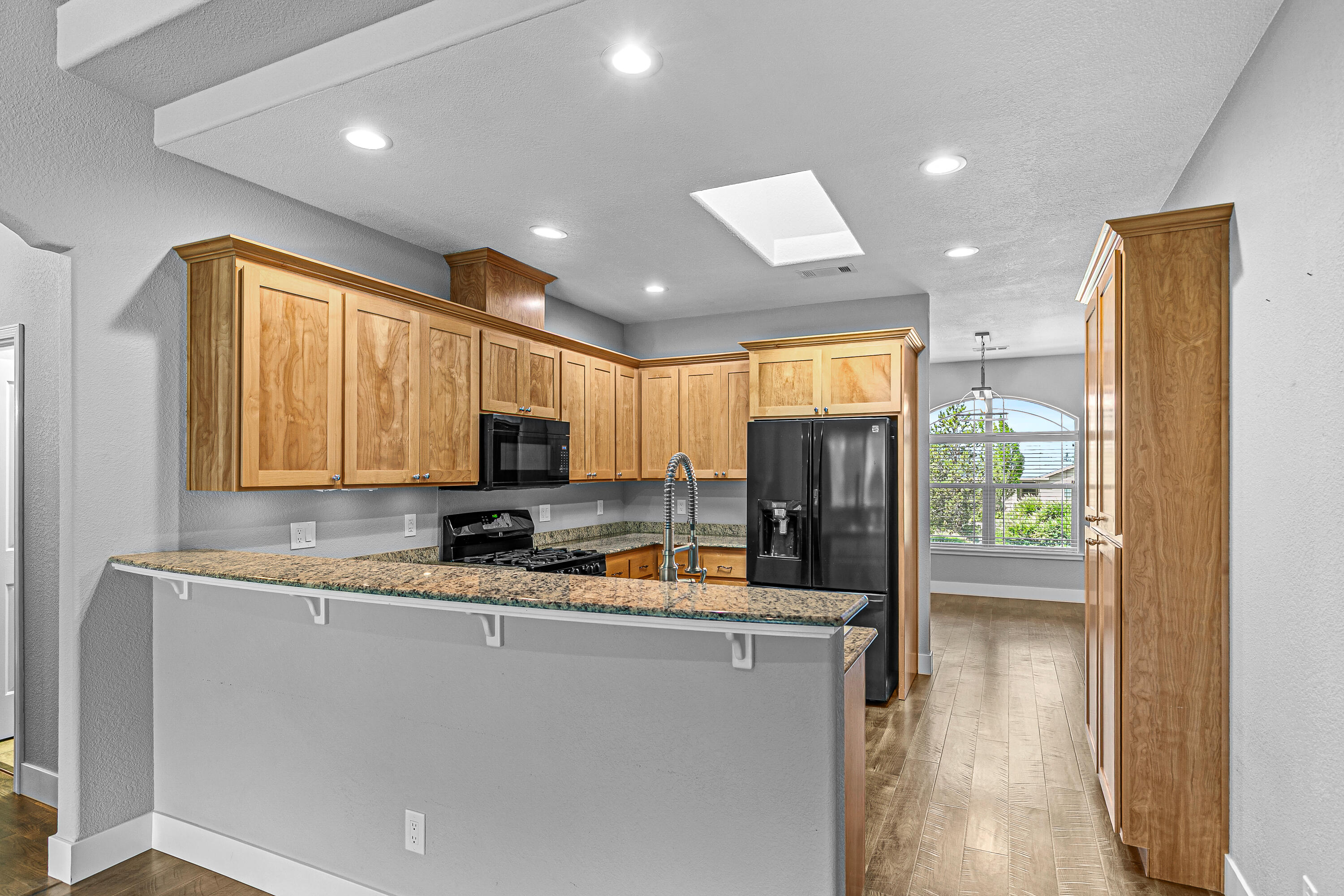 1508 Summit Ridge Circle Medford, OR 97504 - Photo 14 of 31 9R9A3668