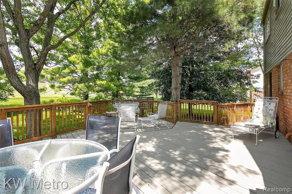 828 Ten Point Drive Rochester Hills, MI 48309 - Photo 35 of 56