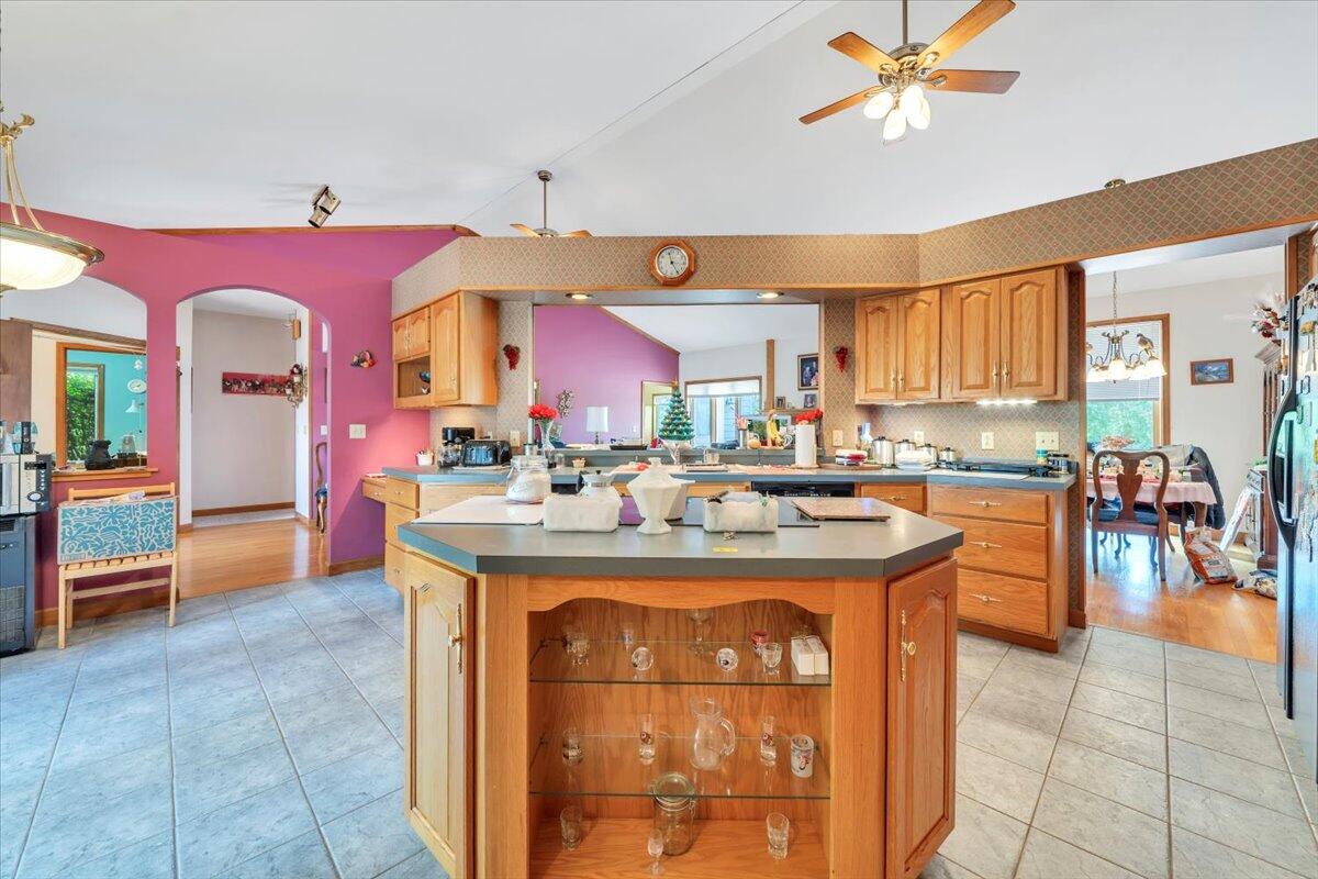2747 Fairview Road Lewisburg, WV 24901 - Photo 17 of 81 Gallery Image 17