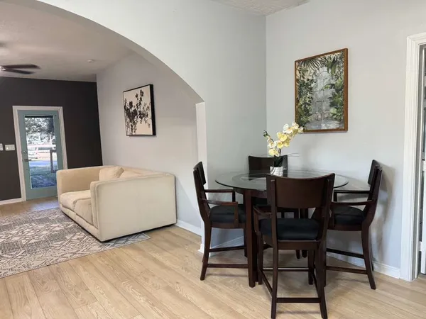 $220,000 | 125 North Shirley Street, Alvin, TX 77511