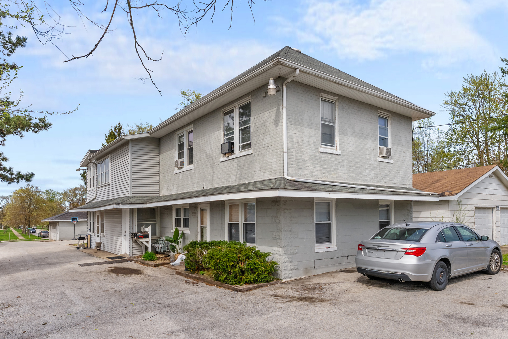 2427 Thornton Lansing Road Lansing, IL 60438 - Photo 1 of 16 Gallery Image 1