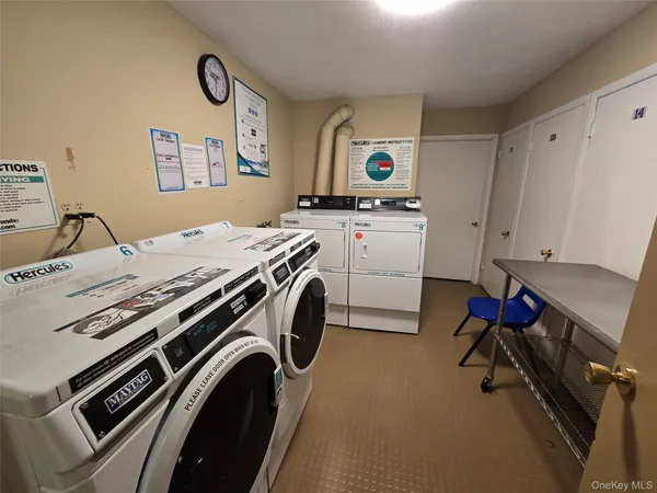 $175,000 | 10 Oakwood Terrace, Unit 26, New Windsor, NY 12553