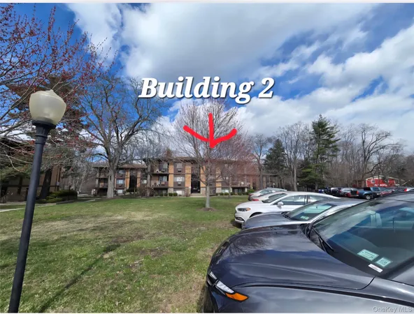 $175,000 | 10 Oakwood Terrace, Unit 26, New Windsor, NY 12553