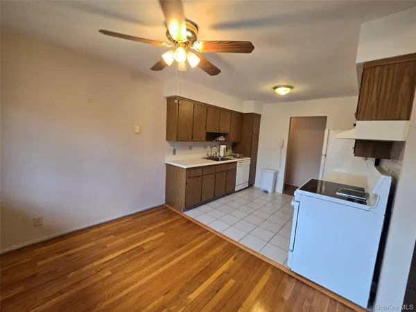 $175,000 | 10 Oakwood Terrace, Unit 26, New Windsor, NY 12553