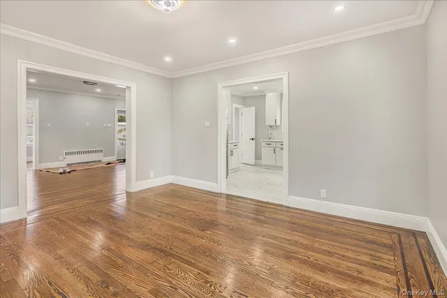 $1,029,000 | 327 North Forest Avenue, Rockville Centre, NY 11570