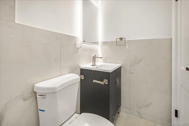 $1,029,000 | 327 North Forest Avenue, Rockville Centre, NY 11570