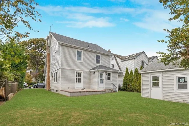 $1,029,000 | 327 North Forest Avenue, Rockville Centre, NY 11570