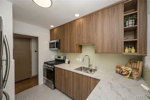 $365,000 | 9838 Oak Haven Avenue, St. Louis, MO 63119