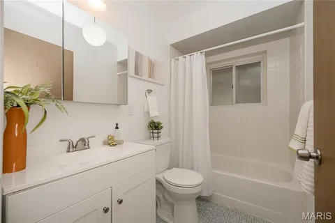 $365,000 | 9838 Oak Haven Avenue, St. Louis, MO 63119