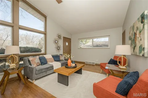 $365,000 | 9838 Oak Haven Avenue, St. Louis, MO 63119