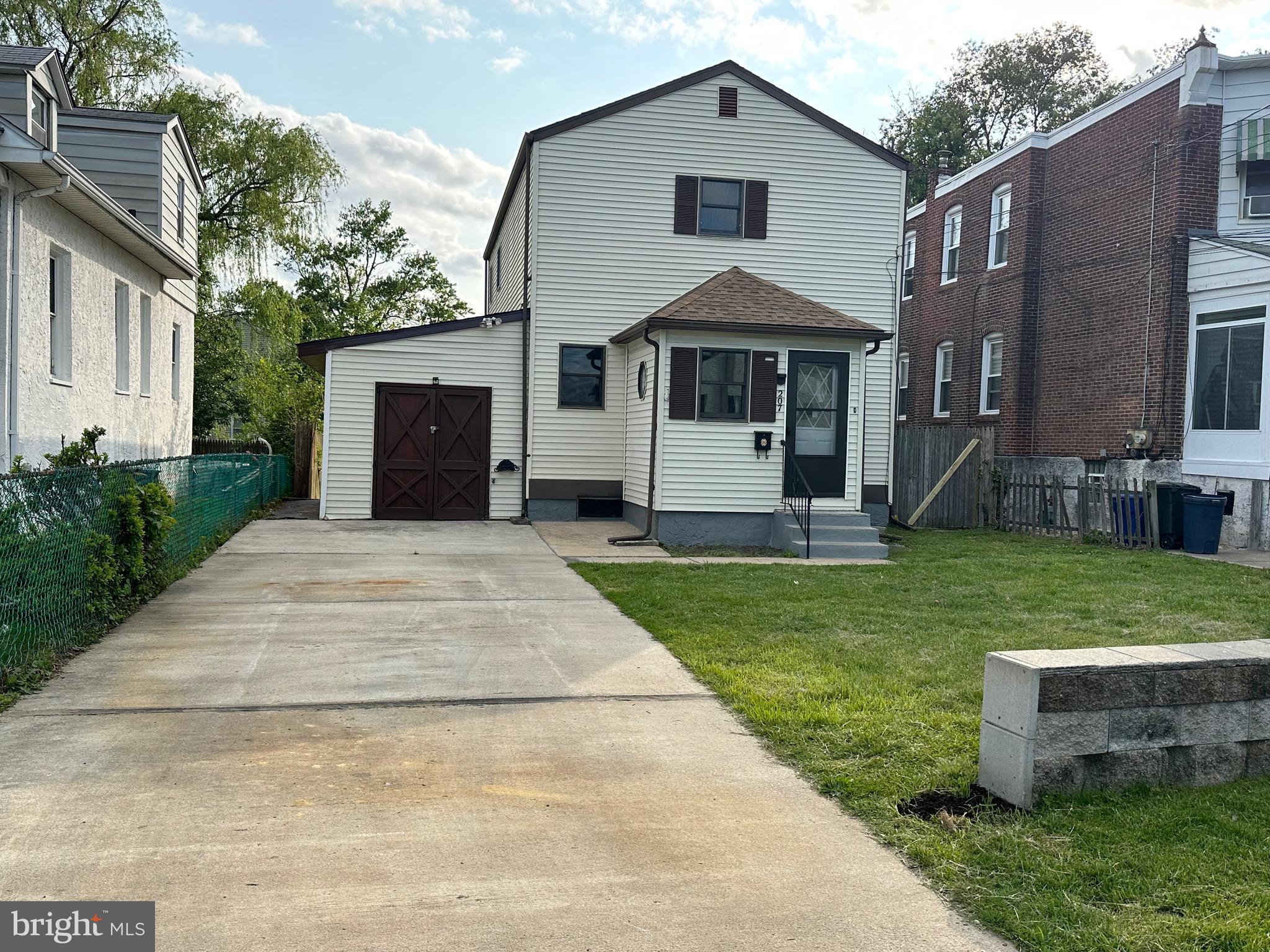 207 Amosland Road Holmes, PA 19043 - Photo 1 of 23 Gallery Image 1
