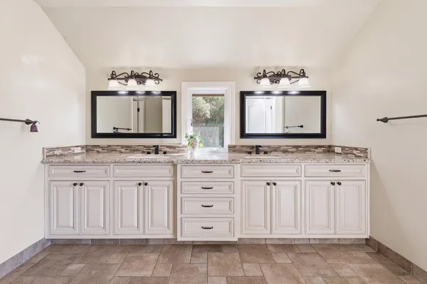 $4,980,000 | 15965 Shannon Road, Los Gatos, CA 95032