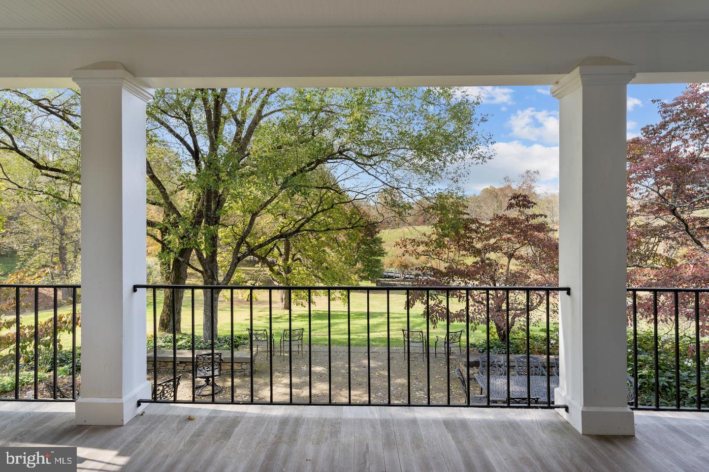 36 Battle Run Road Washington, VA 22747 - Photo 47 of 65 Front Porch View