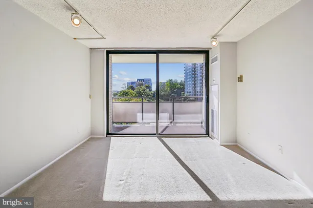 $145,000 | 5225 Pooks Hill Road, Unit 417N, Bethesda, MD 20814