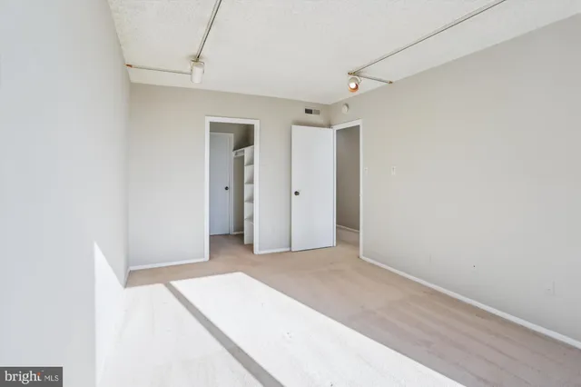 $145,000 | 5225 Pooks Hill Road, Unit 417N, Bethesda, MD 20814